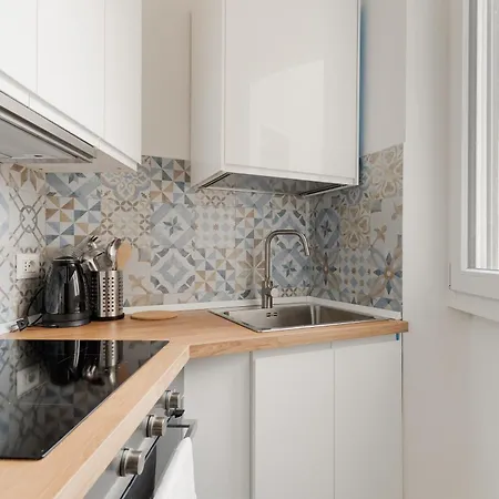 Appartamento Guesthost - Bright M1 Pasteur *